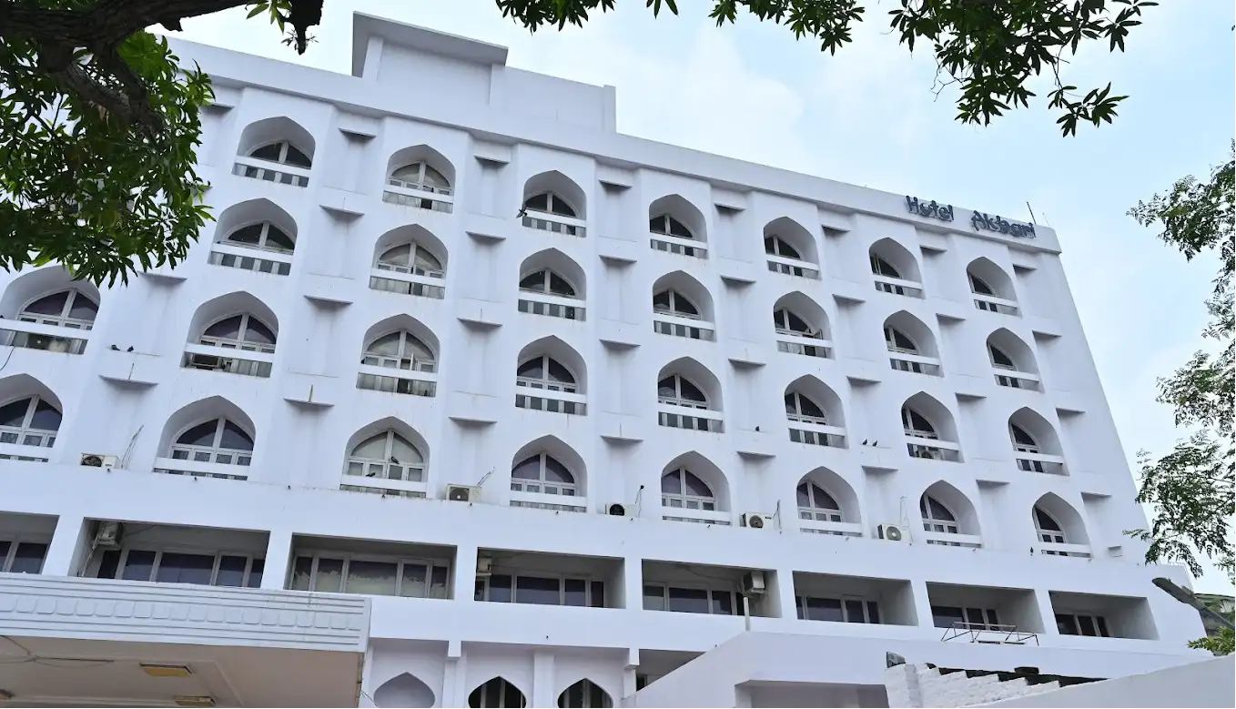 Hotel Akbari Continental